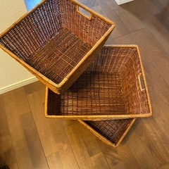 カゴ3つの画像