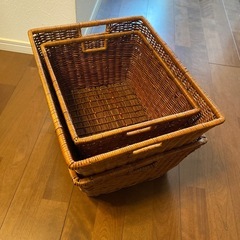 カゴ3つの画像
