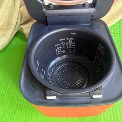 日立　IHジャー炊飯器　5.5合
の画像