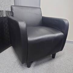 【急募(当日引取も歓迎)】一人用ソファ3点セット 無料でお譲りしますの画像
