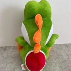 スーパーマリオティッシュケースとヨッシーぬいくぬいぐるみの画像