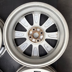 ダイハツ純正16インチアルミホイール　４本　⭐️の画像