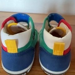 mikihouseスニーカーの画像