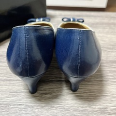 Yves Saint Laurentイヴ・サンローラン パンプス の画像