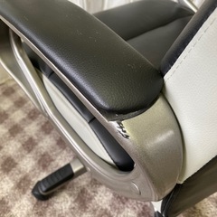 (お取り引き中)オフィスチェアーの画像
