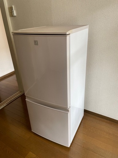 美品✨SHARP✨プラズマクラスター搭載✨冷凍冷蔵庫✨137L✨清掃済み😍