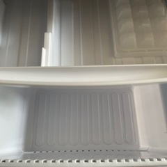 シャープ冷蔵庫 137L プラズマクラスター付き／杉並区引き取り
の画像
