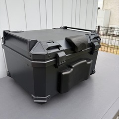 【美品】 バイク リアボックス　58リットル　の画像