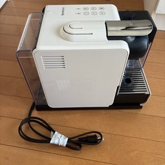 ネスプレッソ　Nespresso  ラティシマ・タッチ ホワイト F511の画像