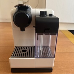 ネスプレッソ　Nespresso  ラティシマ・タッチ ホワイト F511の画像