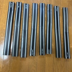 ダイハツ純正ハイゼットトラック S500P/S510P用キャビンバックプロテクターゴム 荷物保護キャビンバックへの傷つき防止　中古8本セットの画像