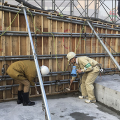 /土日休み/賞与年2回/建設作業員/個室寮 あり/有給/土曜出勤は手あり！土木現場作業スタッフ／月給30万円〜・即稼働OK！の画像