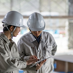 /土日休み/賞与年2回/建設作業員/個室寮 あり/有給/土曜出勤は手あり！土木現場作業スタッフ／月給30万円〜・即稼働OK！の画像