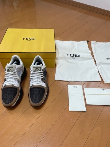 本日のみ！FENDI Fancyスニーカー　26センチ