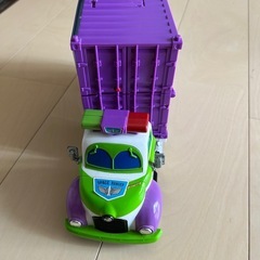 バズ　トミカ収納の画像