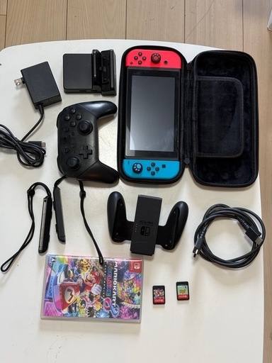 Nintendo Switch 本体セット（ゲームソフト2本付き）