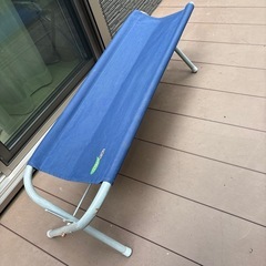 折り畳みイスの画像