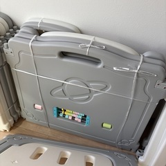 【本日中引き渡し可能な方¥5000】ベビーサークル　2セット　計20枚　おもちゃ付き　の画像