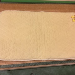 赤ちゃんの寝床の画像