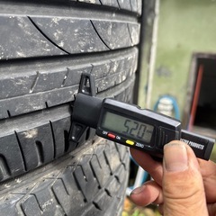 225-40-R19の画像