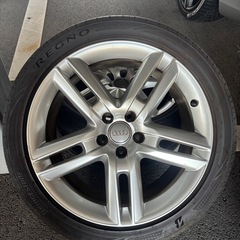 Audi純正ホイール タイヤ付きの画像