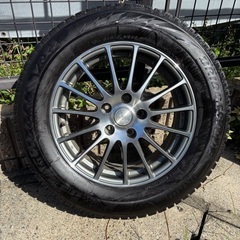 スタッドレスタイヤ　2021年　205/65R16 ヤリスクロスの画像