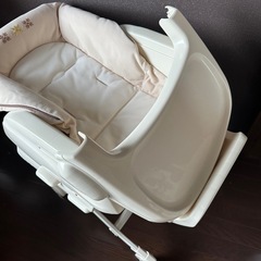 コンビ ハイローチェア ネムリラ 手動タイプの画像