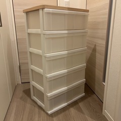 衣装ケースの画像