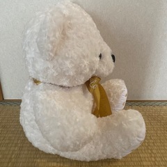 白いくまのぬいぐるみの画像