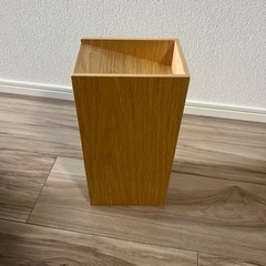 木製収納ボックスの画像