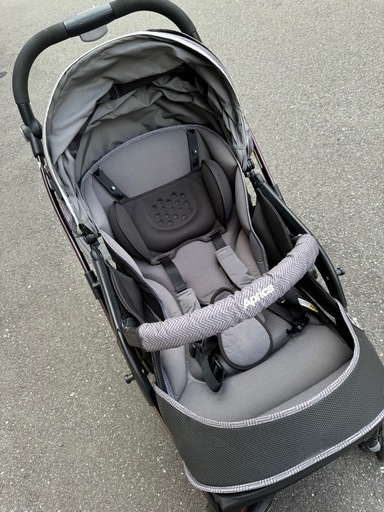 期間限定価格　ベビーカー　アップリカ