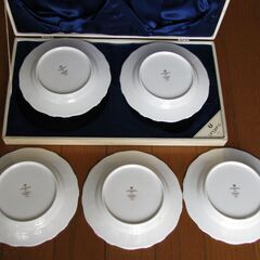 ＵＮＧＡＲＯ ボーンチャイナ 磁器皿５枚 MAEBATA CHINA 前畑陶器の画像