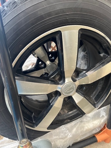 205/60/16スタッドレスホイルセット4本プリウス@➕タイヤ1本