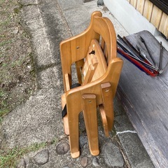 木製ベビーチェア 背もたれ付き　ウォルナット製の画像