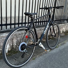 ＜整備済・多数の新品パーツ交換＞ジャイアント エスケープRX 4 サイズL・24段変速・ブラック・前後タイヤ/後輪チューブ/前後の変速ワイヤー/ブレーキワイヤー/8段変速スプロケット/前後ブレーキシューは新品・パンク無料修理券付で超お得品です。の画像