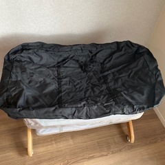 UBRAVOO ベビーベッドの画像