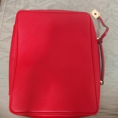 エスティローダーの化粧ポーチの画像