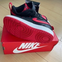 新品未使用品✨NIKEコートバーロウ　１3㎝の画像