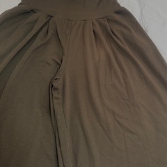 マタニティズボン　ガウチョパンツ　体型カバー　8、9分丈　M カーキ　の画像