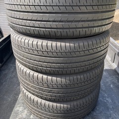 【注目!!】プリウス60 Zグレード 純正アルミタイヤ 195/50R19 ヨコハマ ブルーアースGT AE51売切りの画像