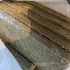 美品【吸音材、断熱材、ロックウール】の画像