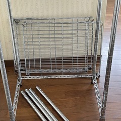 スチールラックの画像