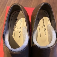 アース　靴　濃ベージュの画像