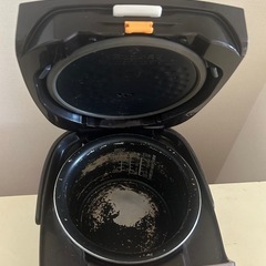 炊飯器の画像