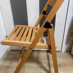IKEA 木製　折りたたみチェア2脚セットの画像