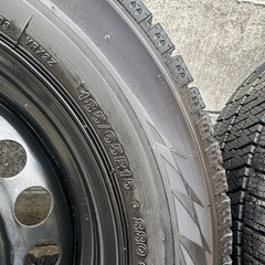 スタッドレスタイヤ　185/65R15 ホンダシャトル用ホイル付き
の画像