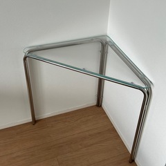 トライアングルデスクの画像