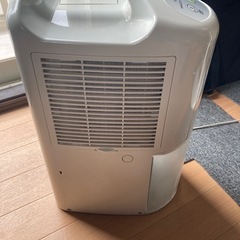 コロナ　除湿機の画像