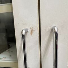 食器棚の画像