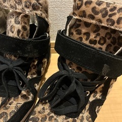 インヒール　スニーカー　23.5cmの画像
